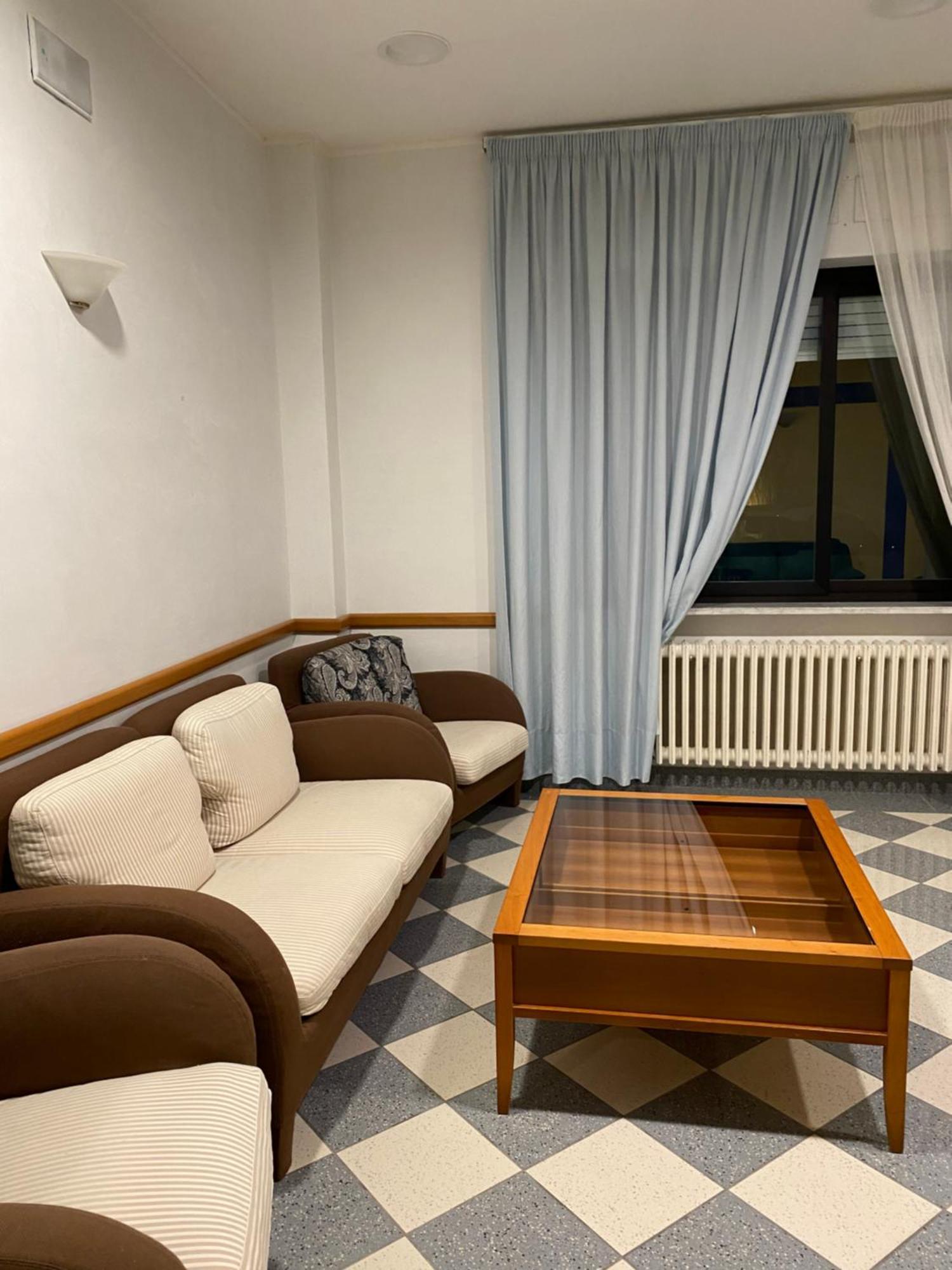 Hotel Ferrara Chianciano Terme Exterior foto